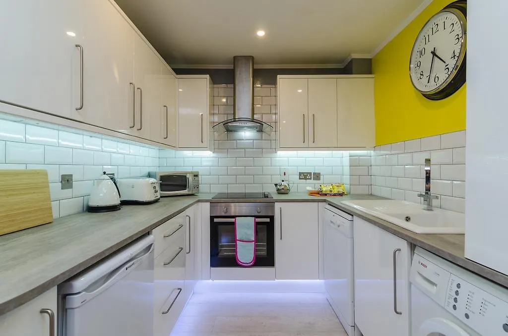 Central Belfast Apartments: Citygate Apartments I 0*,
